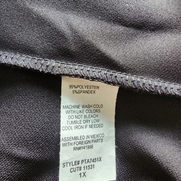 Fashion Nova Black Button-Up Vest - Picture 4 of 4